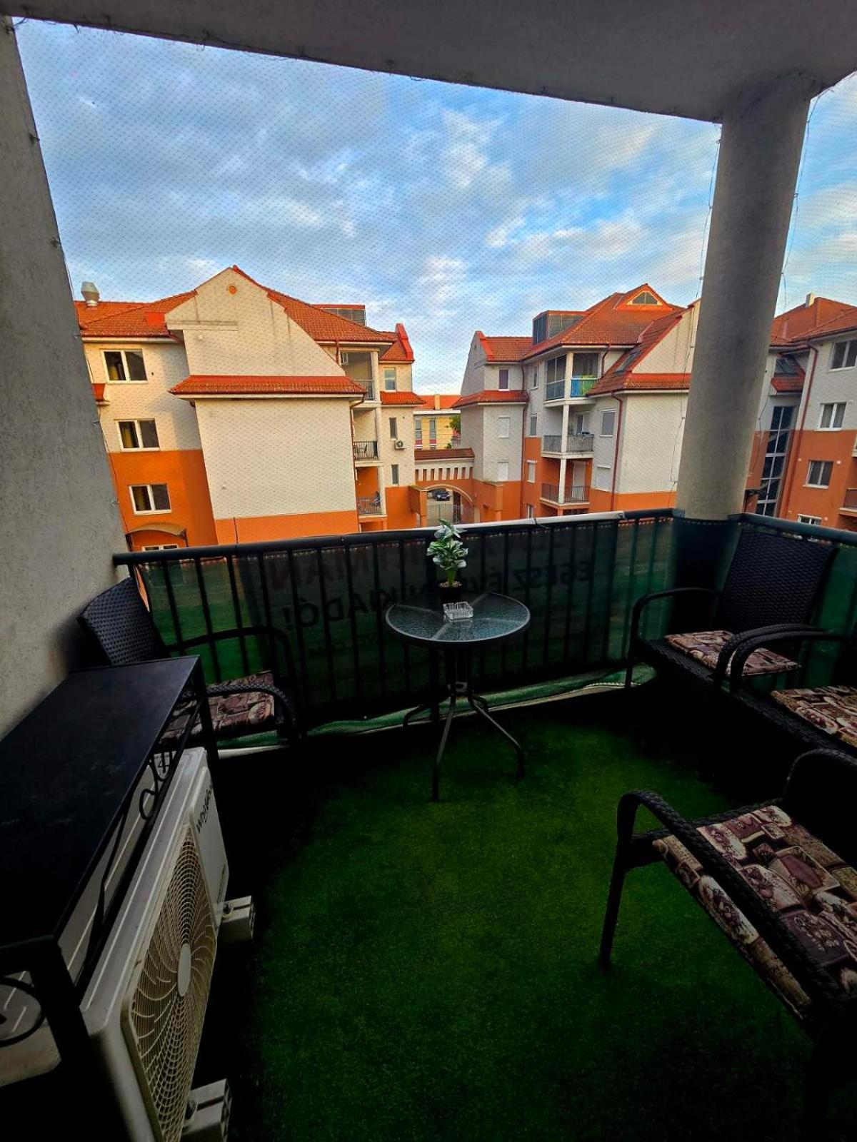 Tilla Apartman Hajduszoboszlo Exterior photo
